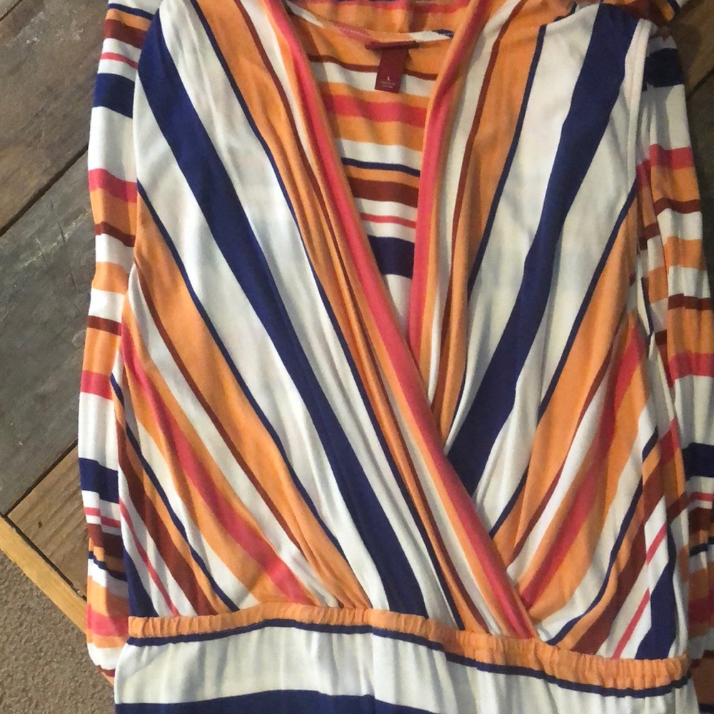 Sleeveless women’s dress